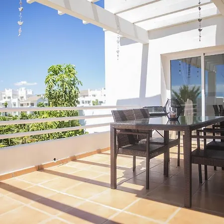 Alcazaba Lagoon 2165